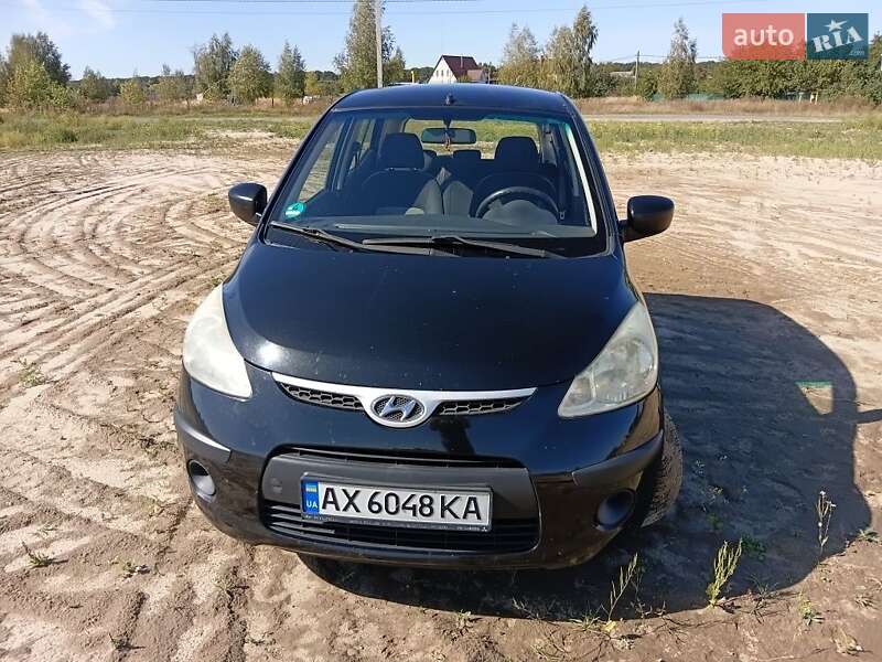 Хэтчбек Hyundai i10 2009 в 