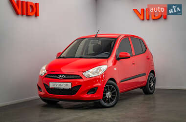 Хэтчбек Hyundai i10 2013 в Киеве