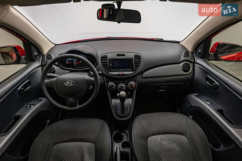 Хэтчбек Hyundai i10 2013 в Киеве