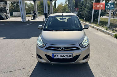 Хетчбек Hyundai i10 2013 в Харкові