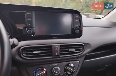 Хэтчбек Hyundai i10 2021 в 