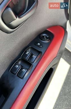 Хэтчбек Hyundai i10 2008 в 