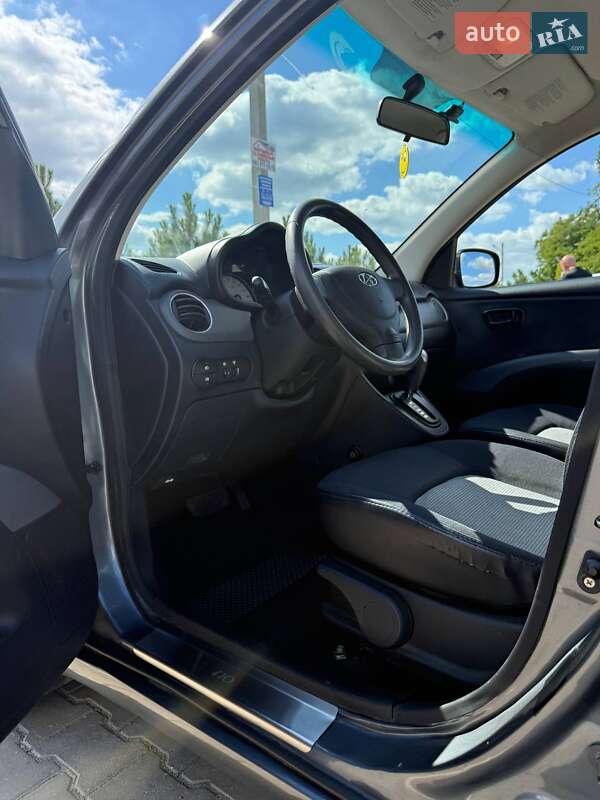 Хэтчбек Hyundai i10 2008 в Одессе