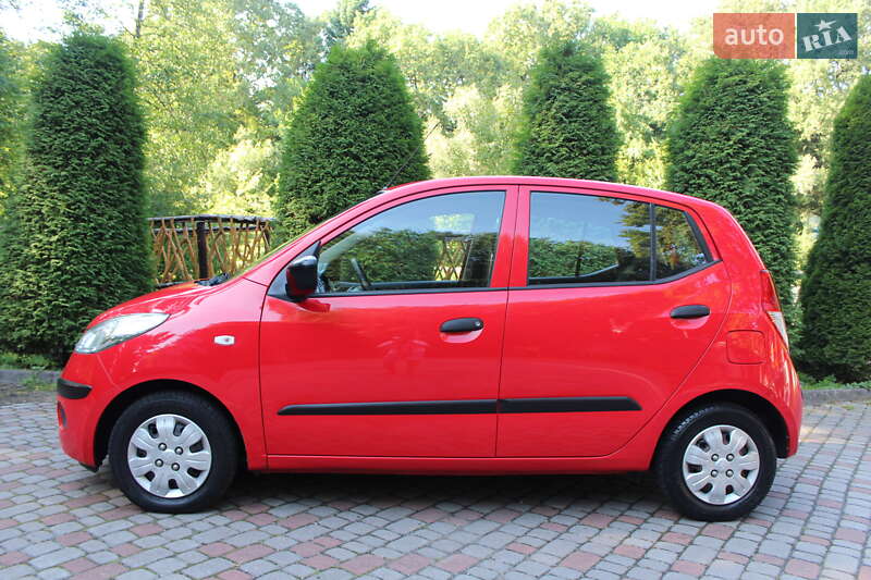 Хэтчбек Hyundai i10 2009 в Трускавце