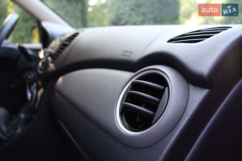 Хэтчбек Hyundai i10 2009 в Трускавце