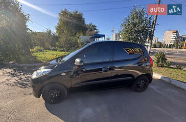 Хэтчбек Hyundai i10 2013 в 