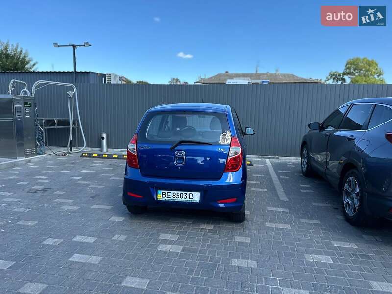 Хэтчбек Hyundai i10 2012 в Николаеве