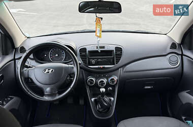 Хэтчбек Hyundai i10 2011 в 