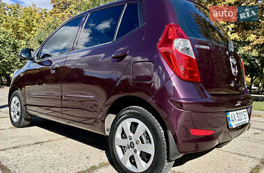 Хэтчбек Hyundai i10 2012 в 