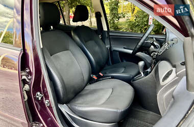 Хэтчбек Hyundai i10 2012 в 
