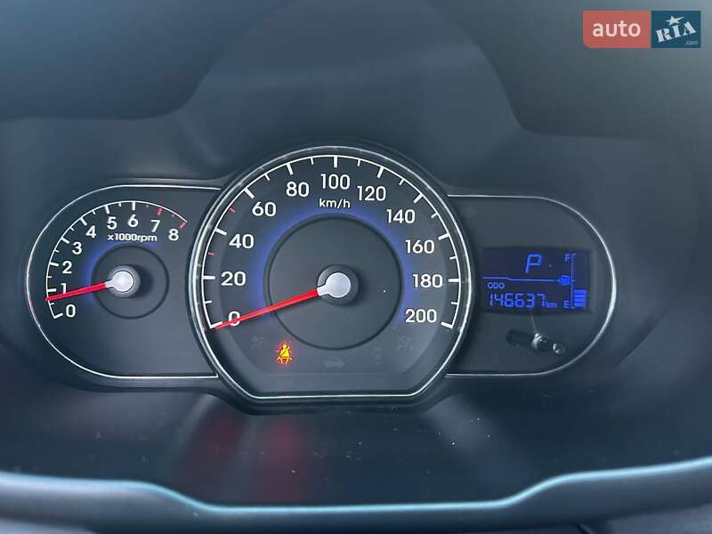 Хэтчбек Hyundai i10 2011 в Ровно