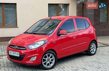 Хэтчбек Hyundai i10 2012 в 