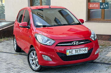 Хэтчбек Hyundai i10 2012 в 