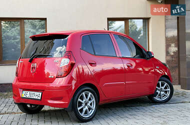 Хэтчбек Hyundai i10 2012 в 