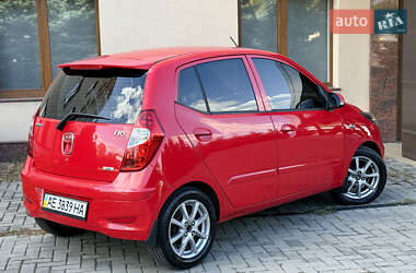 Хэтчбек Hyundai i10 2012 в 