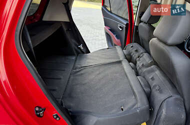 Хэтчбек Hyundai i10 2012 в 