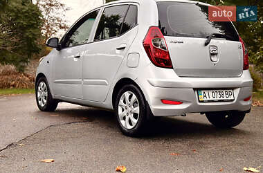 Хэтчбек Hyundai i10 2011 в 