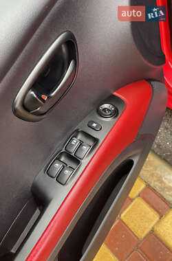 Хэтчбек Hyundai i10 2008 в 