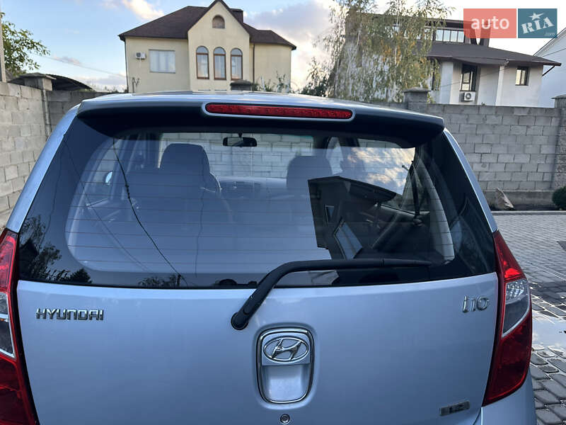 Хэтчбек Hyundai i10 2012 в Запорожье