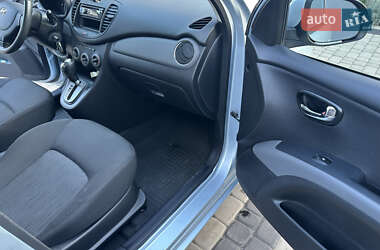 Хэтчбек Hyundai i10 2012 в 