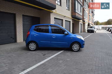 Хэтчбек Hyundai i10 2012 в 