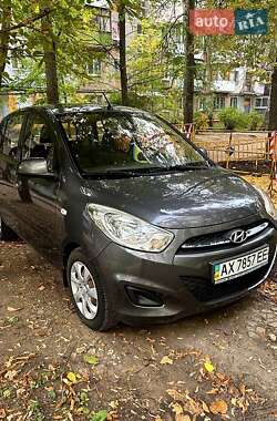 Хэтчбек Hyundai i10 2013 в 