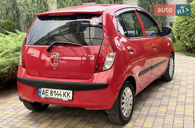 Хэтчбек Hyundai i10 2008 в 