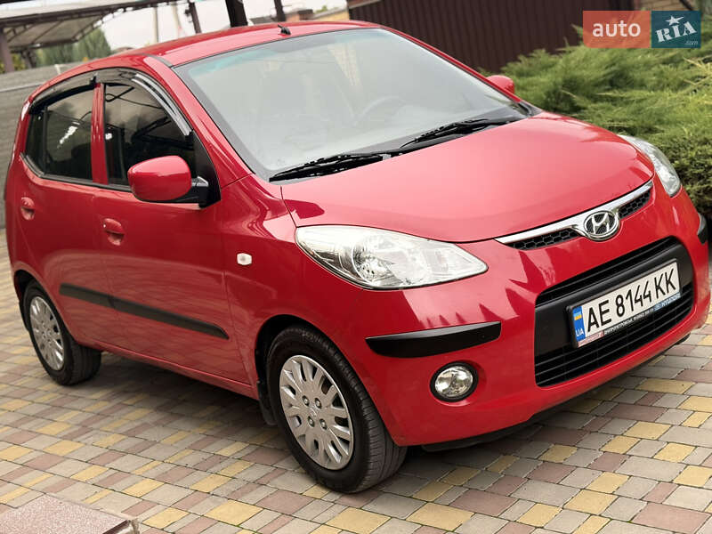 Хэтчбек Hyundai i10 2008 в Днепре