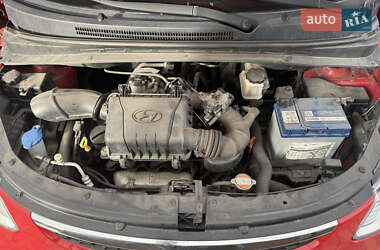 Хэтчбек Hyundai i10 2008 в 