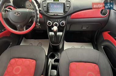 Хэтчбек Hyundai i10 2008 в 