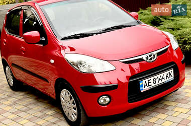 Хэтчбек Hyundai i10 2008 в 