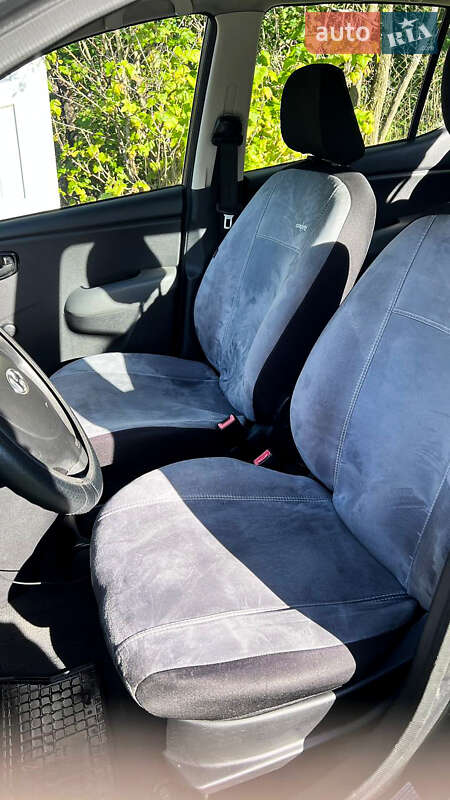 Хетчбек Hyundai i10 2010 в Львові