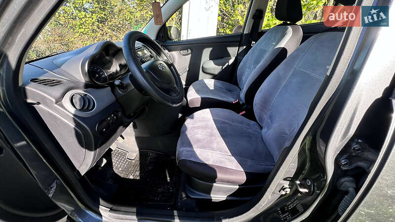 Хетчбек Hyundai i10 2010 в Львові