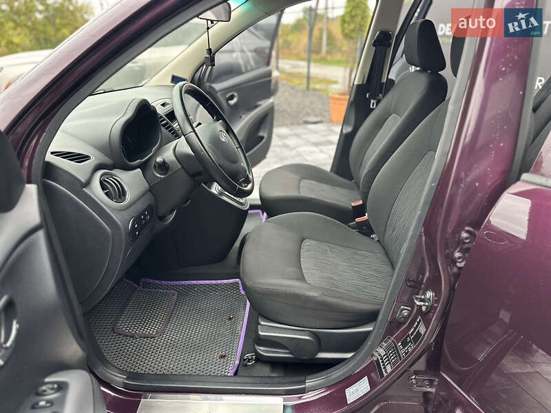 Хэтчбек Hyundai i10 2012 в Виннице