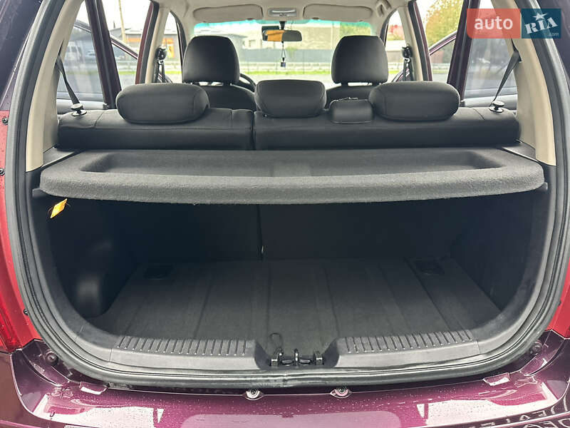 Хэтчбек Hyundai i10 2012 в Виннице