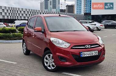Хэтчбек Hyundai i10 2012 в Одессе