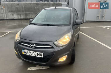 Хэтчбек Hyundai i10 2012 в 