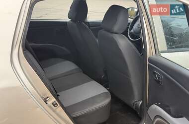 Хэтчбек Hyundai i10 2008 в Николаеве