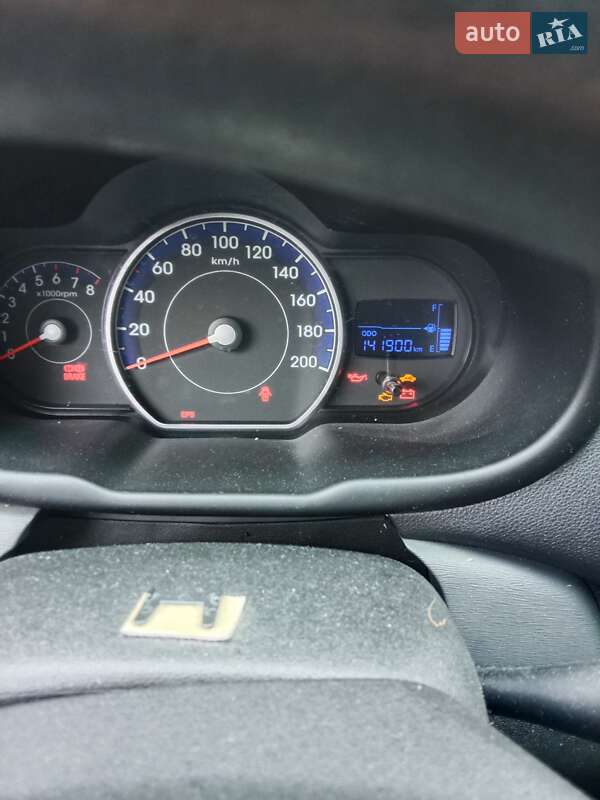 Hyundai i10 2012