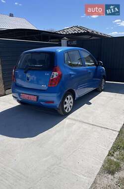 Хэтчбек Hyundai i10 2010 в 