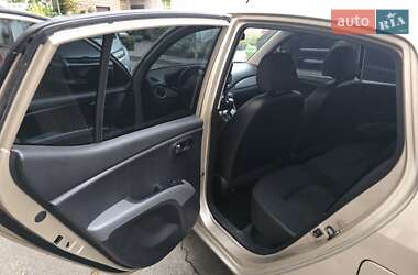 Хэтчбек Hyundai i10 2011 в 