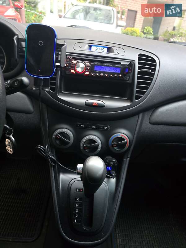 Хетчбек Hyundai i10 2011 в Києві
