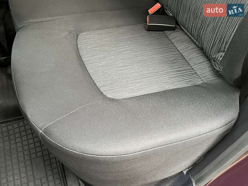 Хэтчбек Hyundai i10 2012 в Одессе фото 47 Хэтчбек Hyundai i10 2012 в Одессе