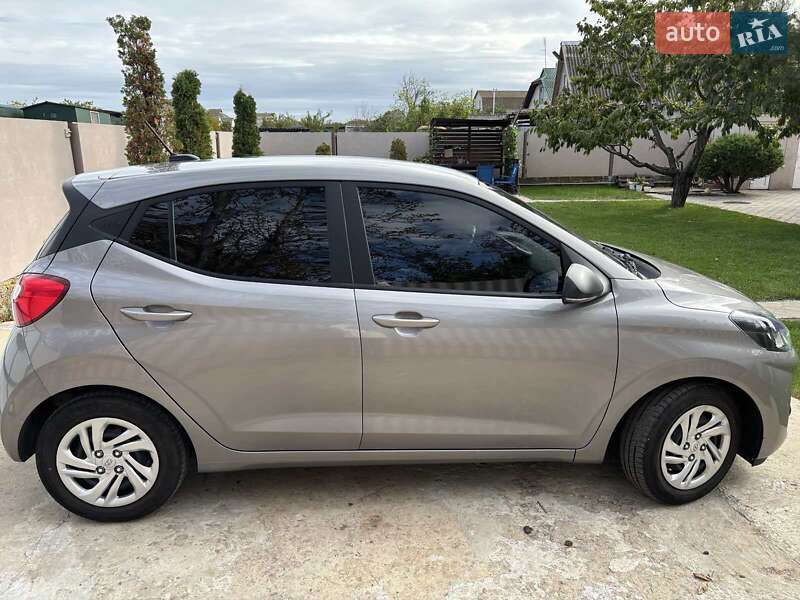 Хетчбек Hyundai i10 2022 в Очакові фото 3 Хетчбек Hyundai i10 2022 в Очакові