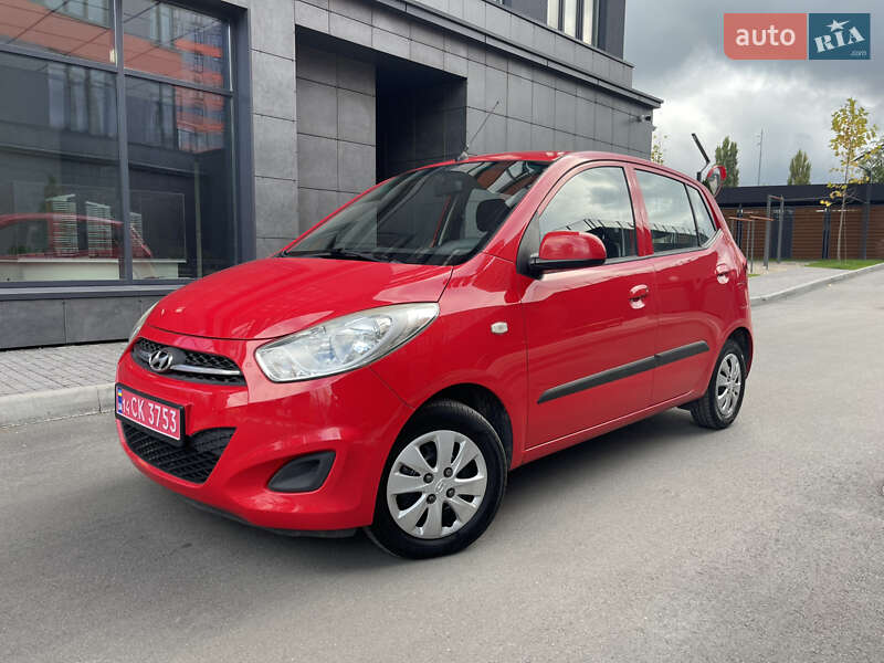 Хетчбек Hyundai i10 2011 в Києві