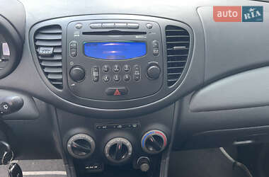 Хетчбек Hyundai i10 2011 в  фото 27 Хетчбек Hyundai i10 2011 в