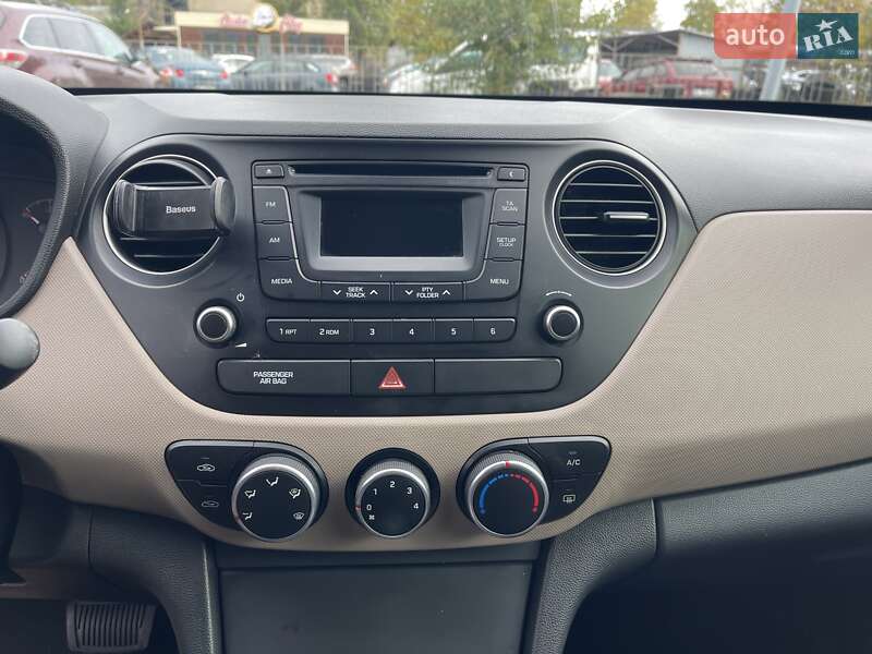 Хэтчбек Hyundai i10 2015 в Николаеве