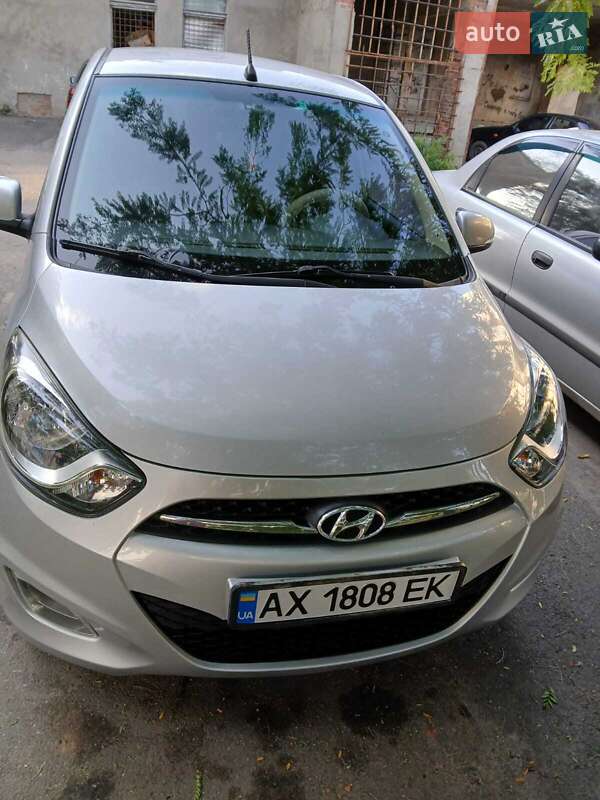 Hyundai i10 2012 Hyundai i10 2012