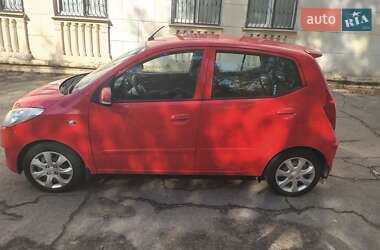 Хэтчбек Hyundai i10 2011 в  фото 4 Хэтчбек Hyundai i10 2011 в