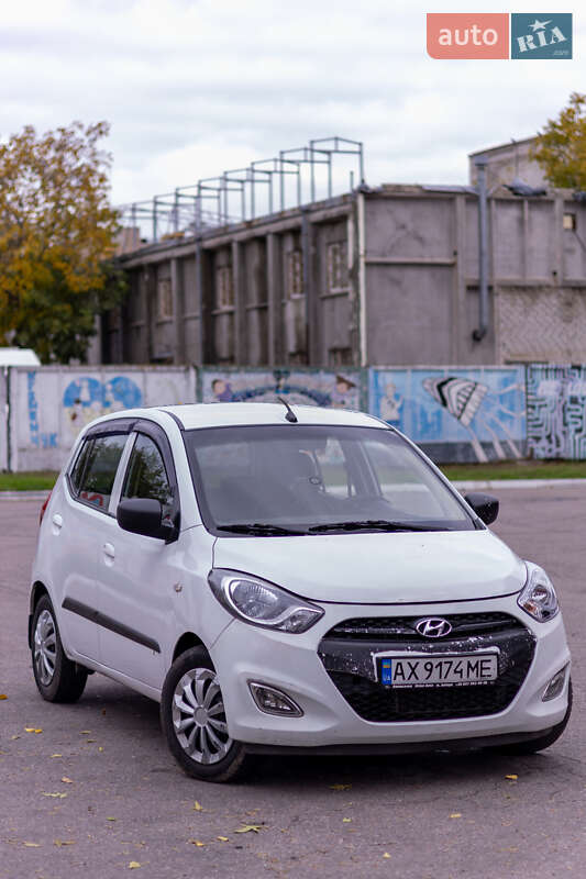 Хетчбек Hyundai i10 2013 в Кременчуці фото 6 Хетчбек Hyundai i10 2013 в Кременчуці